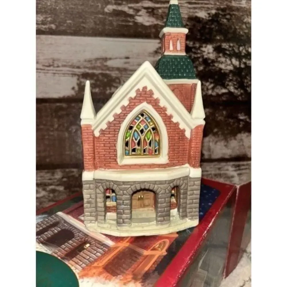 Vintage 1995 Seasonal Specialties The Valley Cathedral Porcelain House No Light